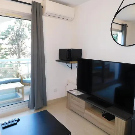 Studio Golfe Marine Avec Piscine Et Parking Apartment