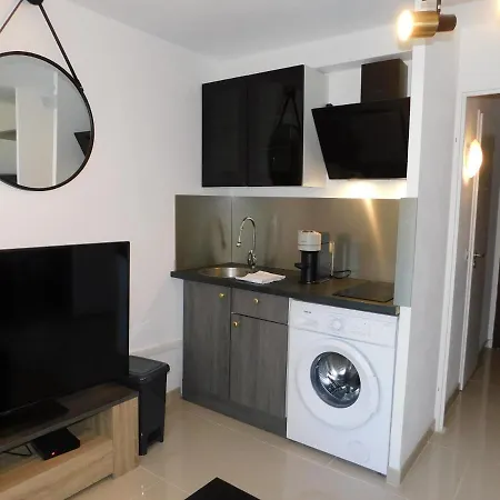 Apartment Studio Golfe Marine Avec Piscine Et Parking Vallauris