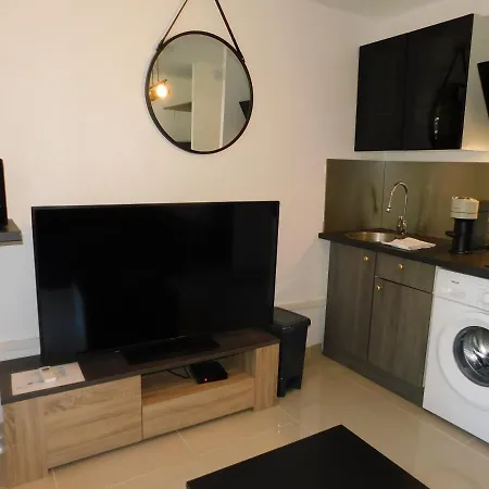Studio Golfe Marine Avec Piscine Et Parking Apartment